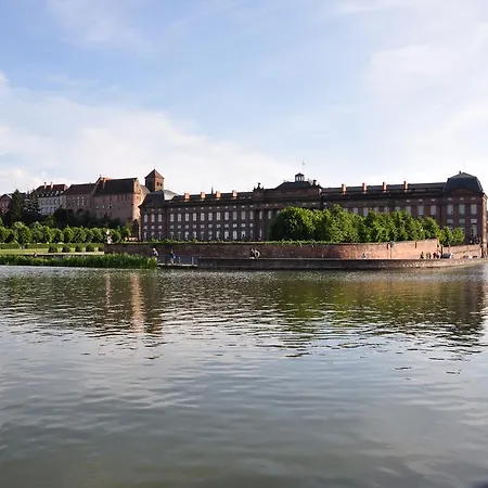 Les Balcons Du Rohan - Hypercentre - Vue Sur Le Chateau Des Rohan Apartmán